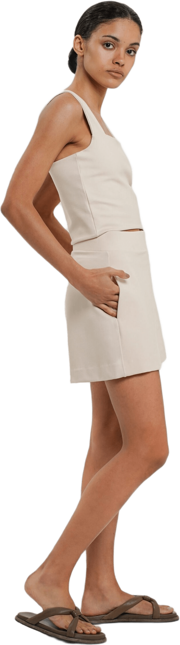 Lola Mini Shorts - Greige, från Residus, i färgen beige.