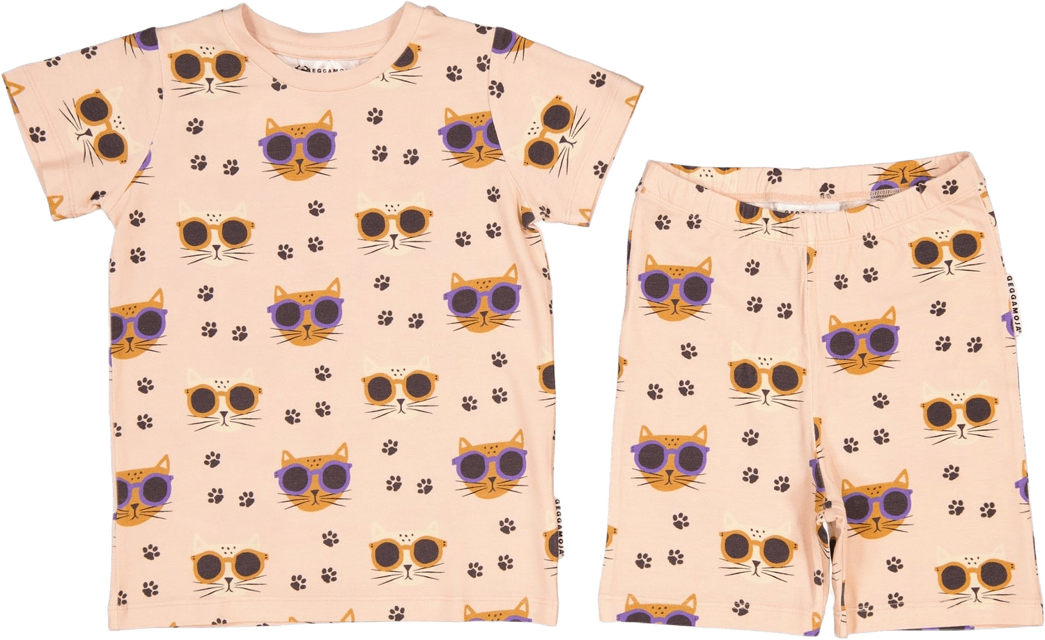 Sommarset, från Geggamoja, i färgen cool cats.