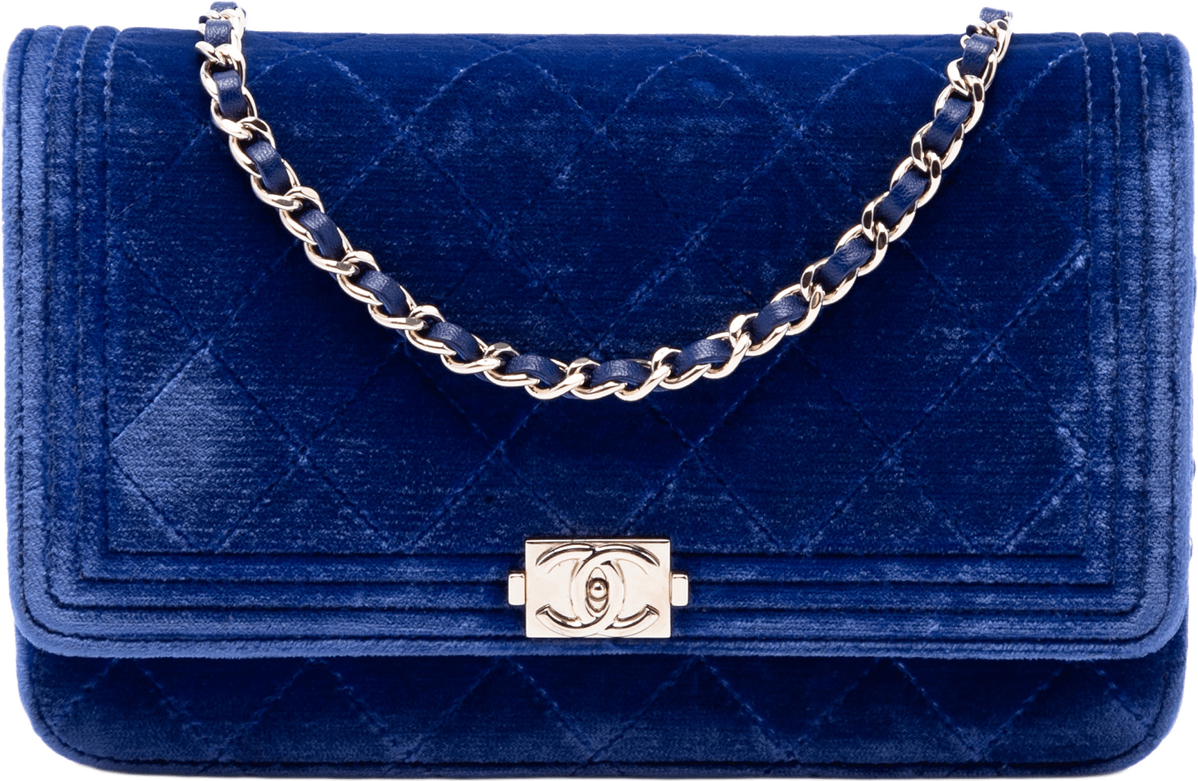 Chanel Quilted Velvet Boy Wallet On Chain, från Luxclusif, i färgen blå.