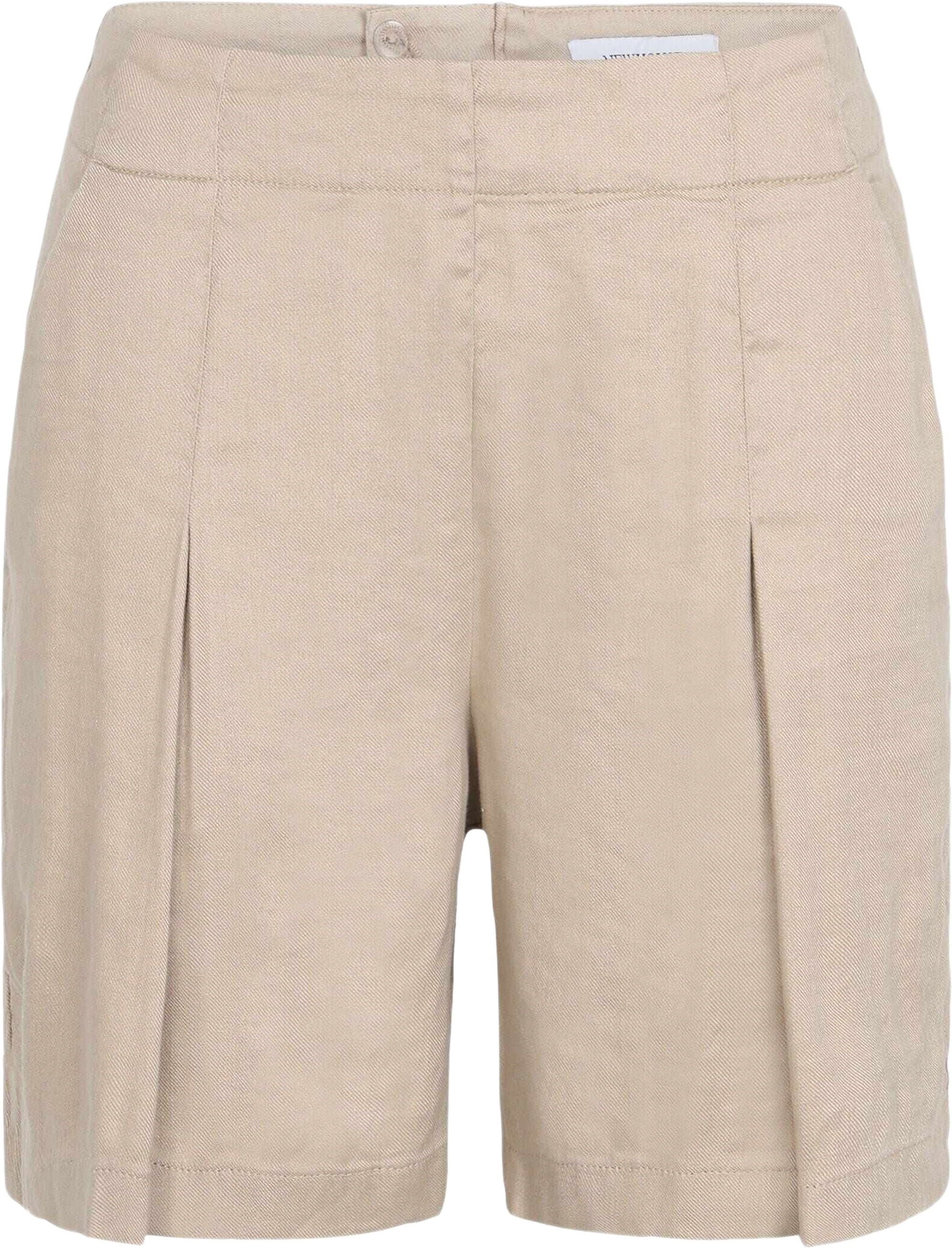 Evelyn Shorts, från Newhouse, i färgen beige.