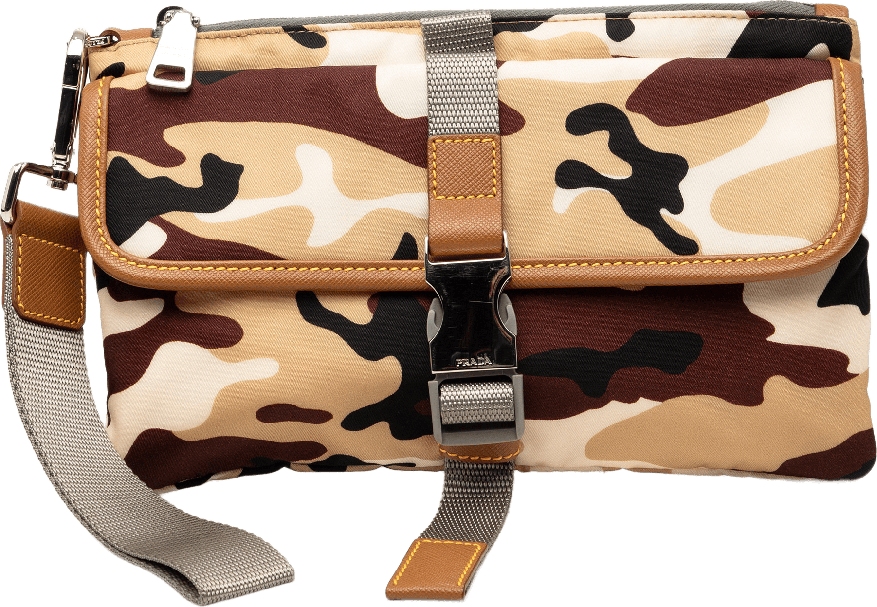 Prada Tessuto Camouflage Clutch, från Luxclusif, i färgen beige.