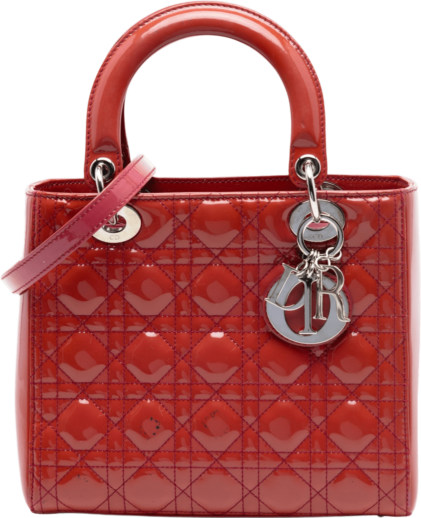 Dior Medium Patent Cannage Lady Dior, från Luxclusif, i färgen red.