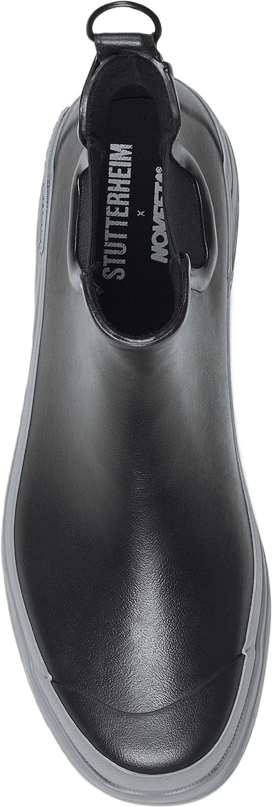 Chelsea Rainwalker, från Stutterheim, i färgen black/grey.