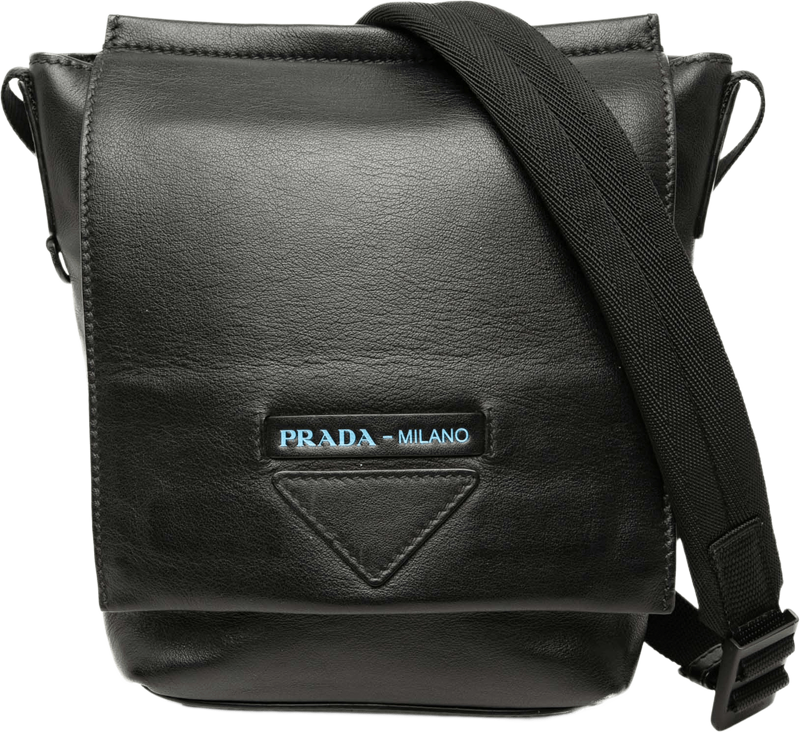 Prada Grace Lux Concept Messenger Bag, från Luxclusif, i färgen svart.