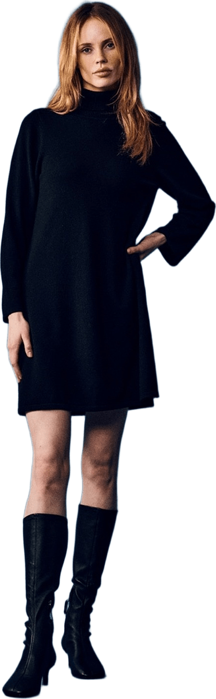 Nissa Dress, från Jumperfabriken, i färgen black.