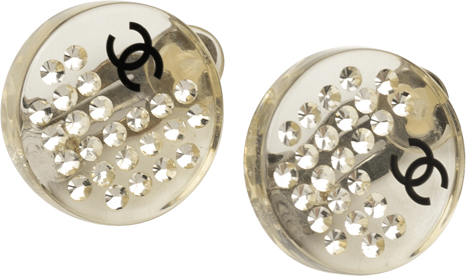 Chanel Cc Resin Crystal Button Clip On Earrings, från Luxclusif, i färgen white.