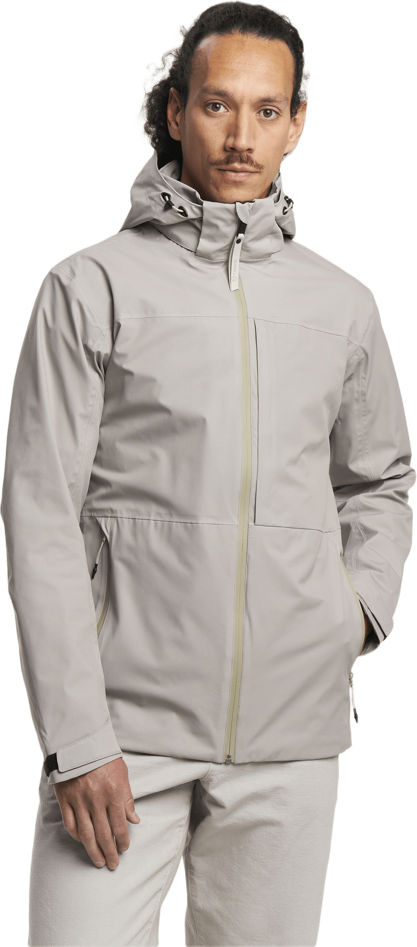 Cloudburst Jacket Men, från Tenson, i färgen beige.