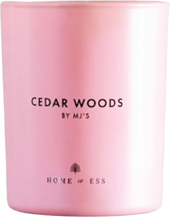 Cedar Woods By Mj’s - Doftljus, från Home of ESS, i färgen pink.