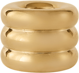 Savi Solid Brass Candleholder, från OYOY Living, i färgen brass.