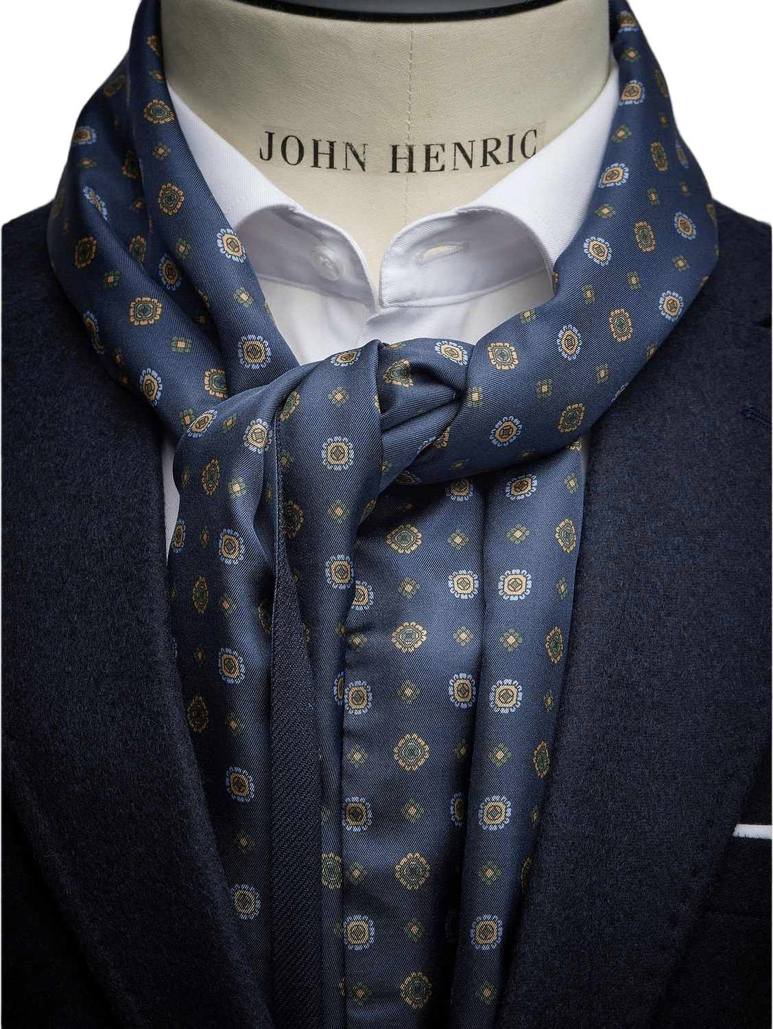 Wool & Silk Scarf, från John Henric, i färgen navy blue.