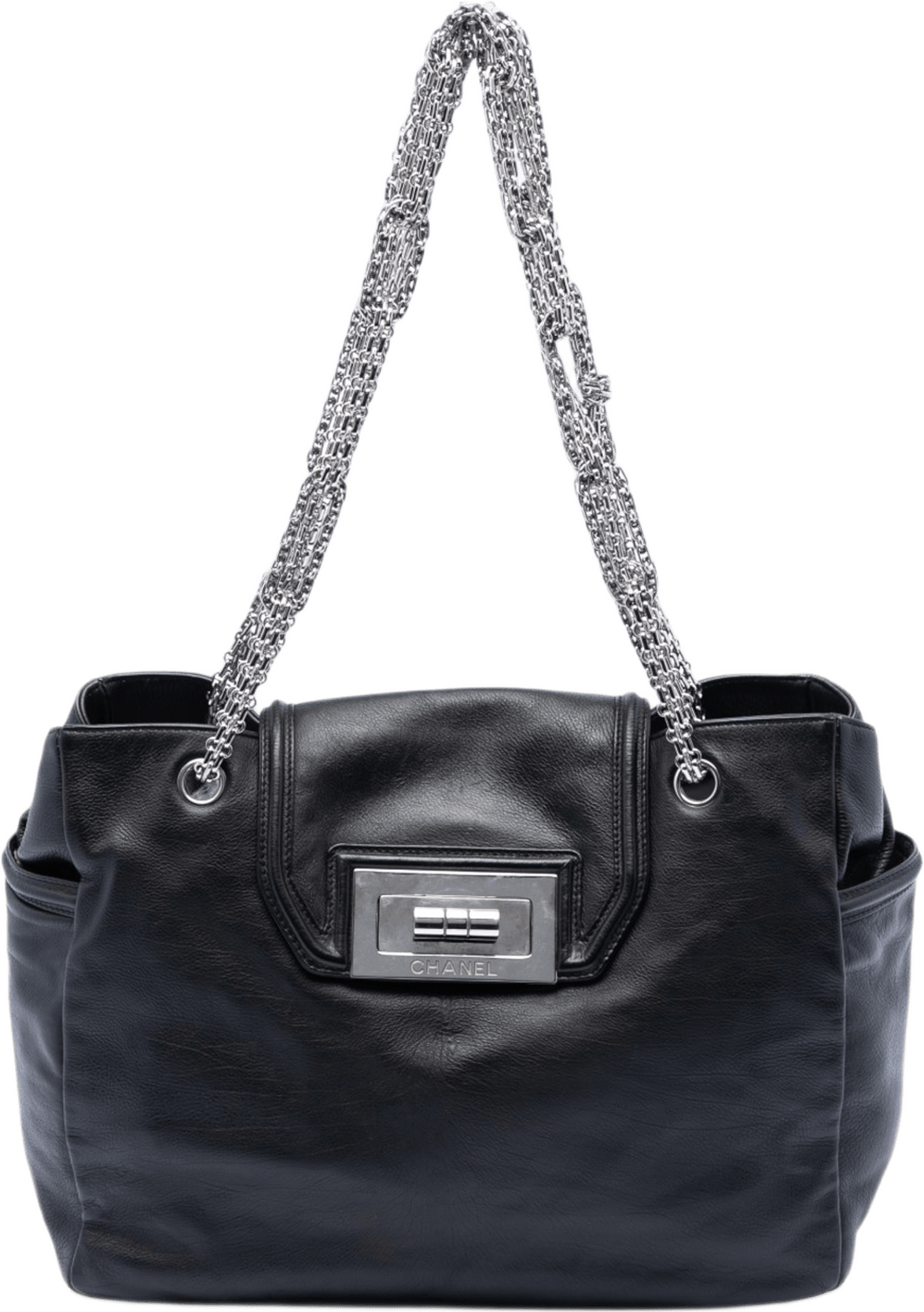 Chanel Large Lambskin Mademoiselle Lock Jewelry Chain Tote, från Luxclusif, i färgen black.