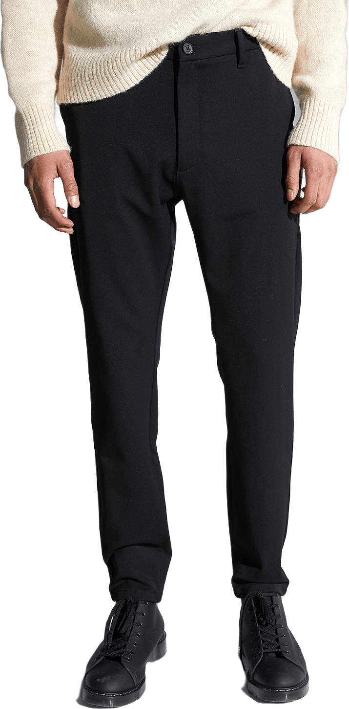 Crimson Stretch, från ELVINE, i färgen black.