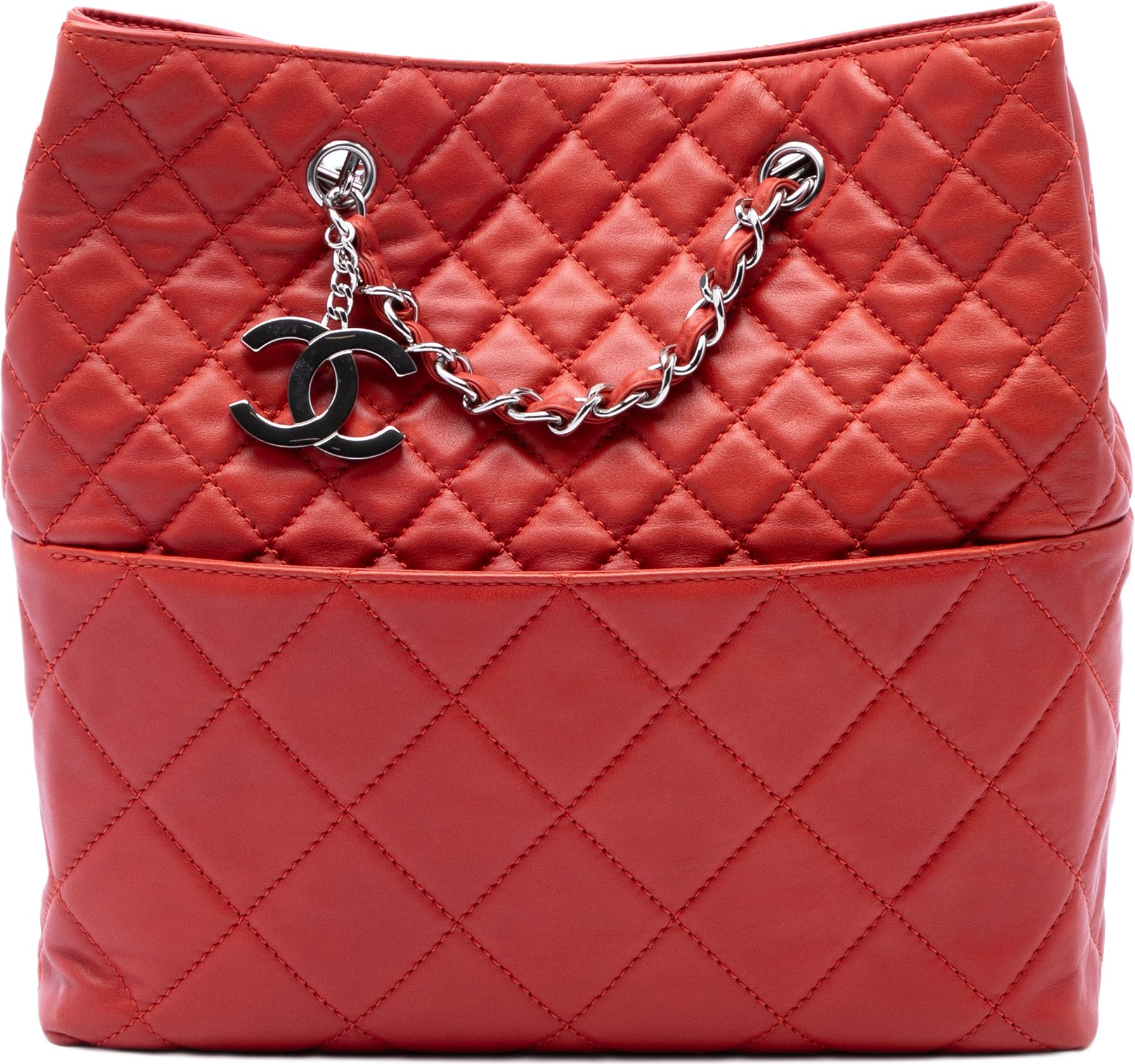 Chanel Quilted Lambskin In The Business North South Tote, från Luxclusif, i färgen röd.