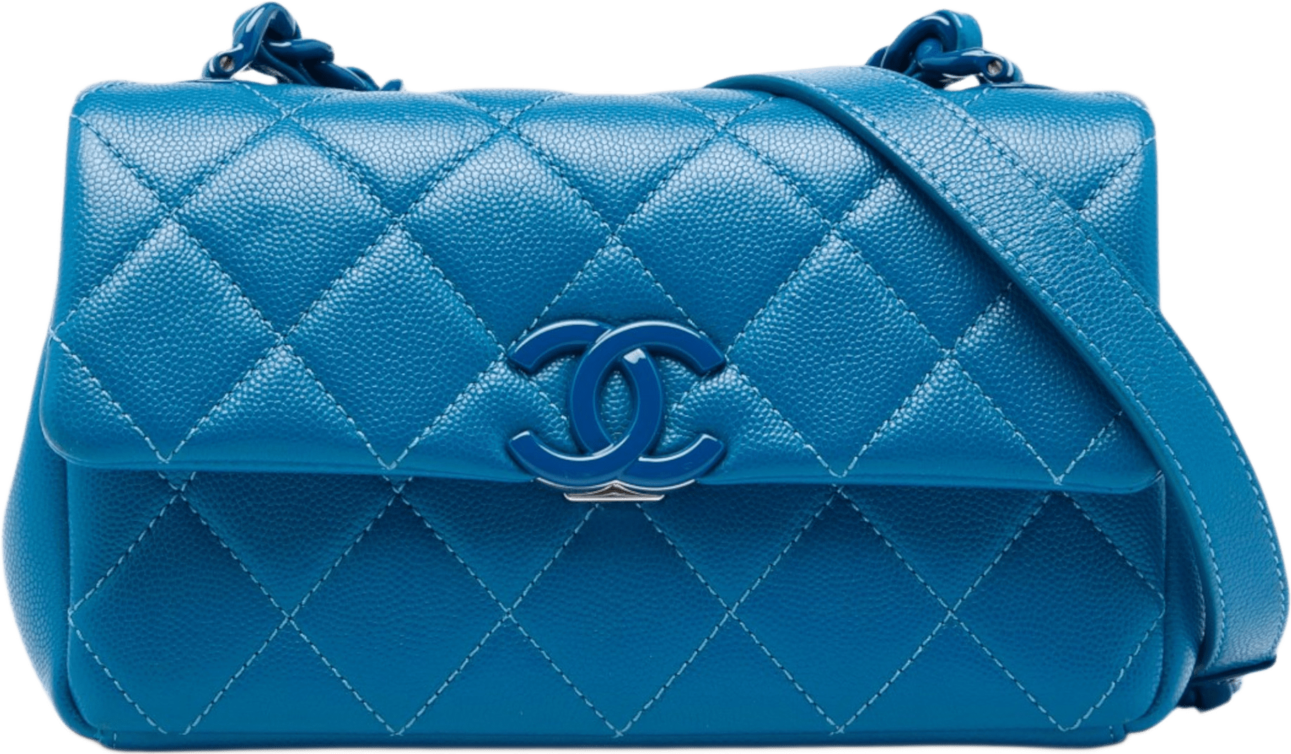 Chanel Small Quilted Caviar My Everything Flap, från Luxclusif, i färgen blå.