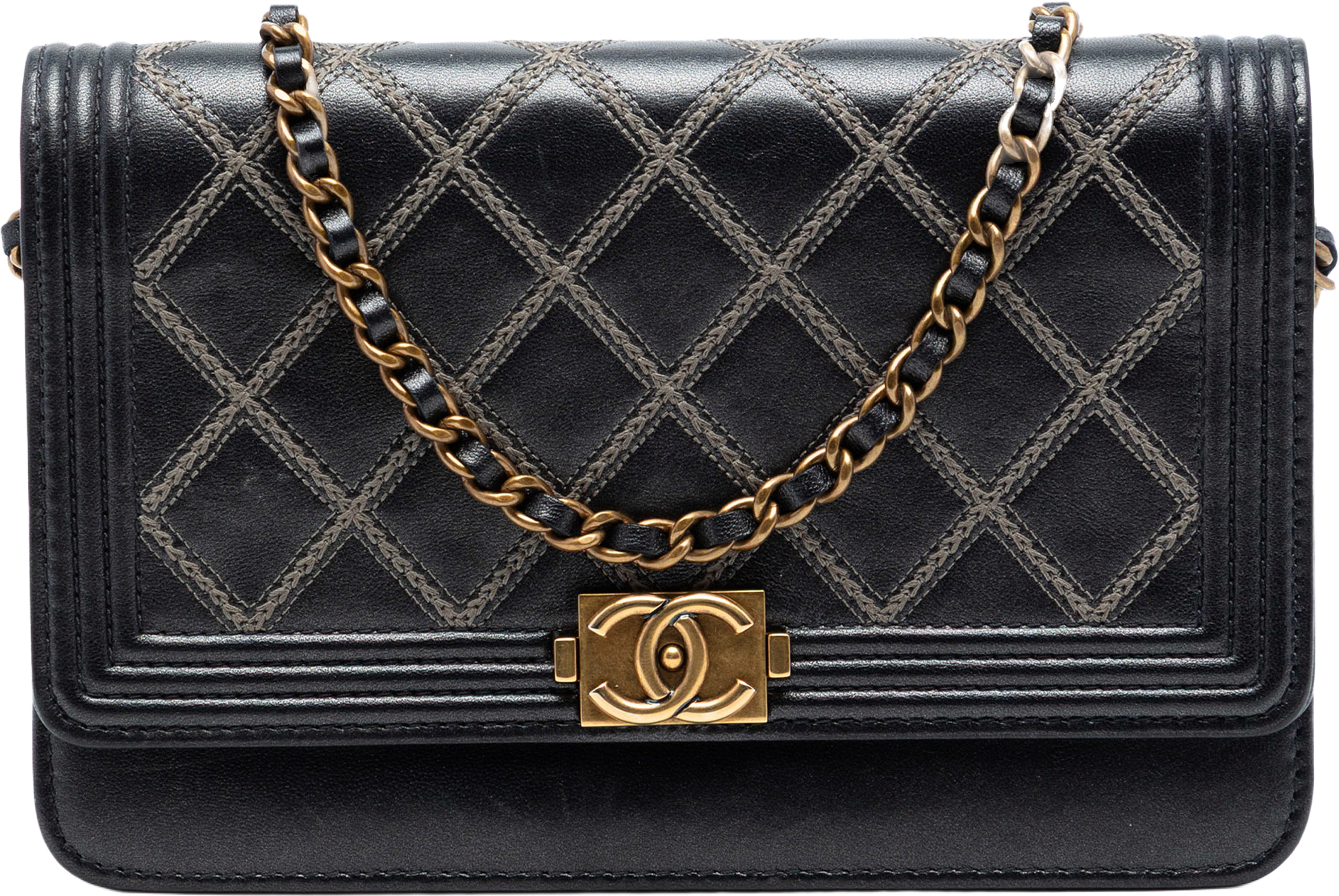 Chanel Quilted Lambskin Double Stitch Boy Wallet On Chain, från Luxclusif, i färgen black.