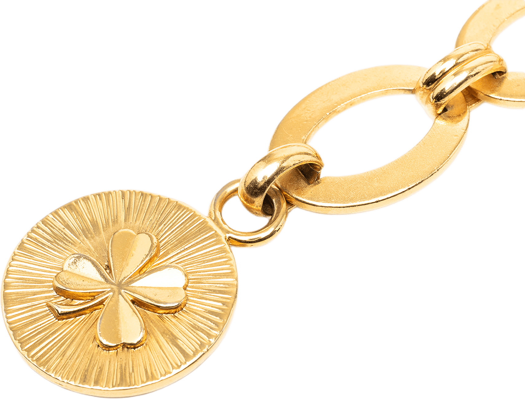 Chanel Gold Plated Clover Medallion Chain Belt, från Luxclusif, i färgen gold.