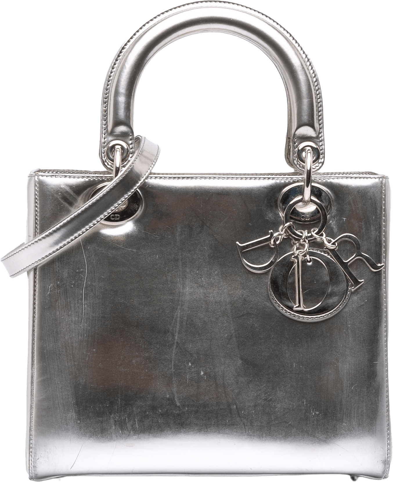 Dior Medium Metallic Patent Lady Dior, från Luxclusif, i färgen silver.