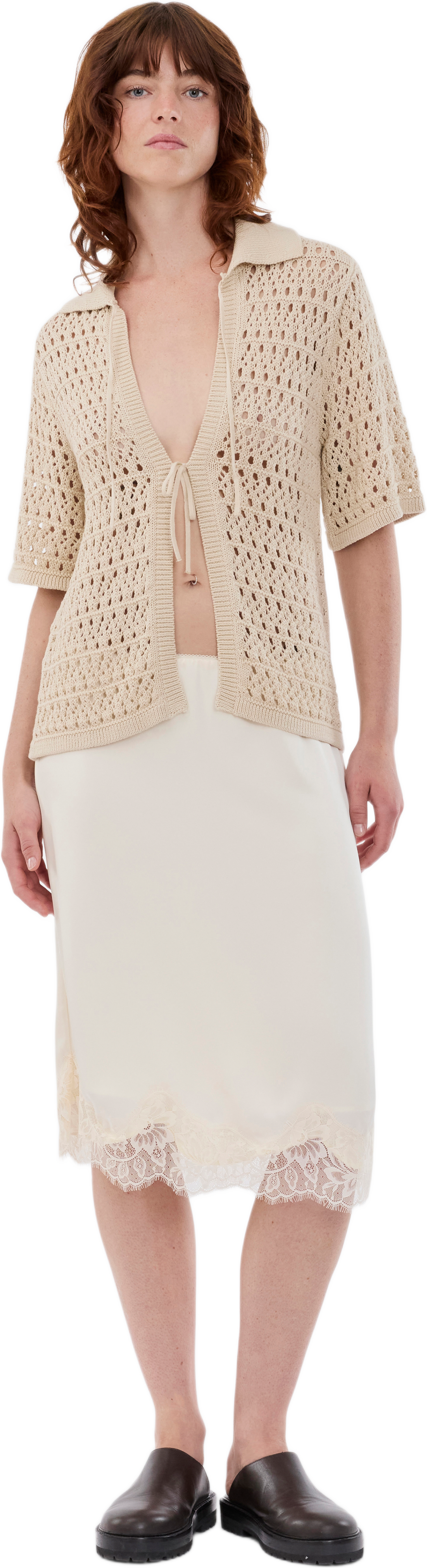 Vuemd Skirt, från Modström, i färgen vanilla cream.