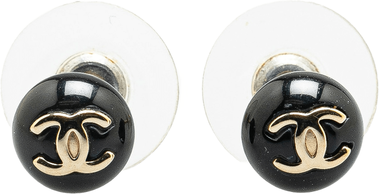 Chanel Resin Cc Button Push Back Earrings, från Luxclusif, i färgen black.