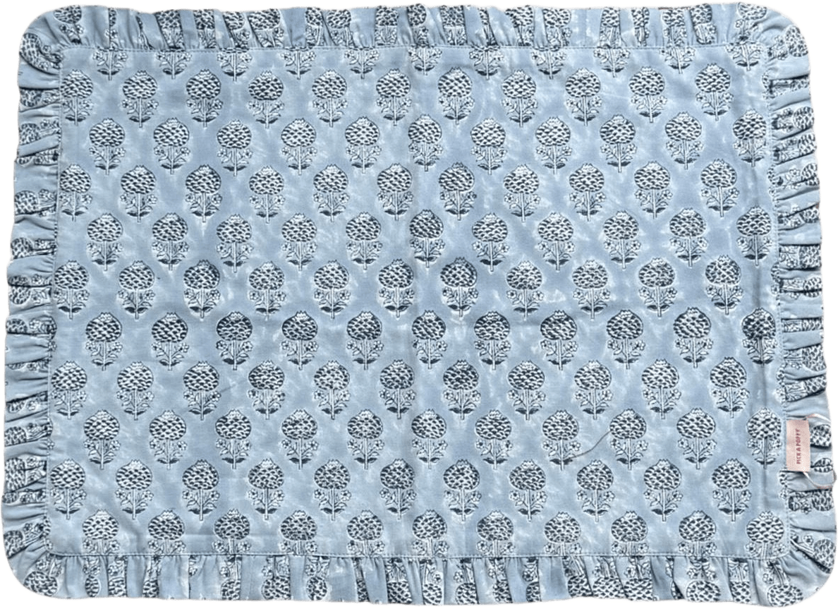 Poppy Seed Bordstablett - 34x48 Cm, från Pick A Poppy, i färgen light blue.