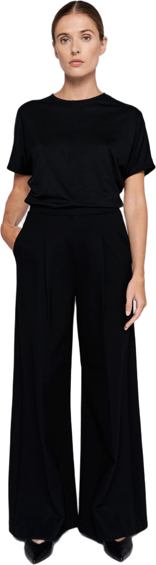 Lake Pants - Black, från Residus, i färgen black.