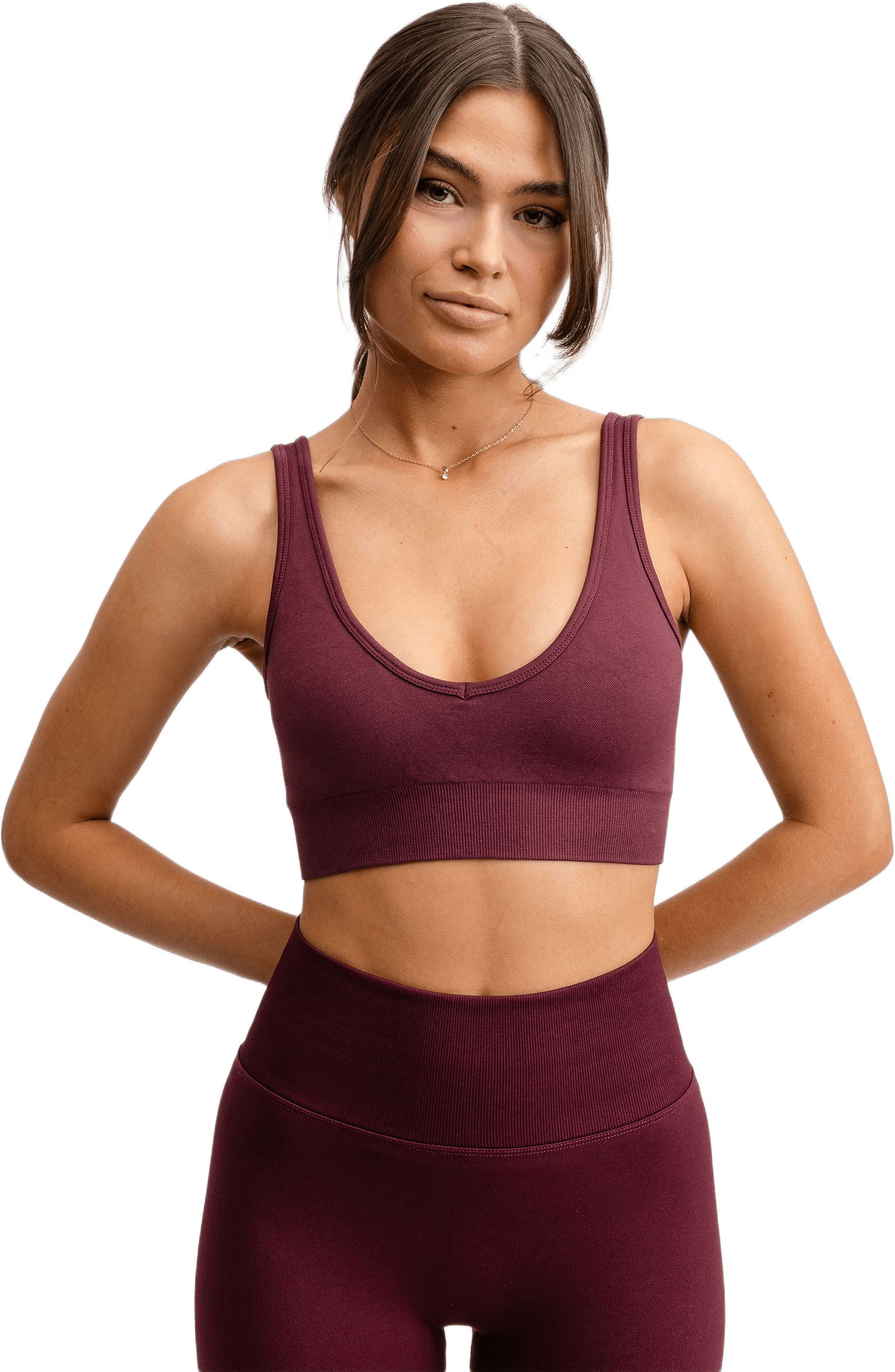 Seamless Deep V Bra, från Drop of Mindfulness, i färgen redwood.