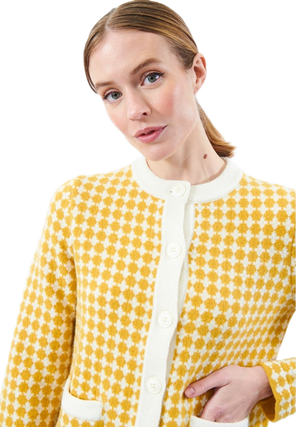 Nadine Cardigan, från Jumperfabriken, i färgen yellow.
