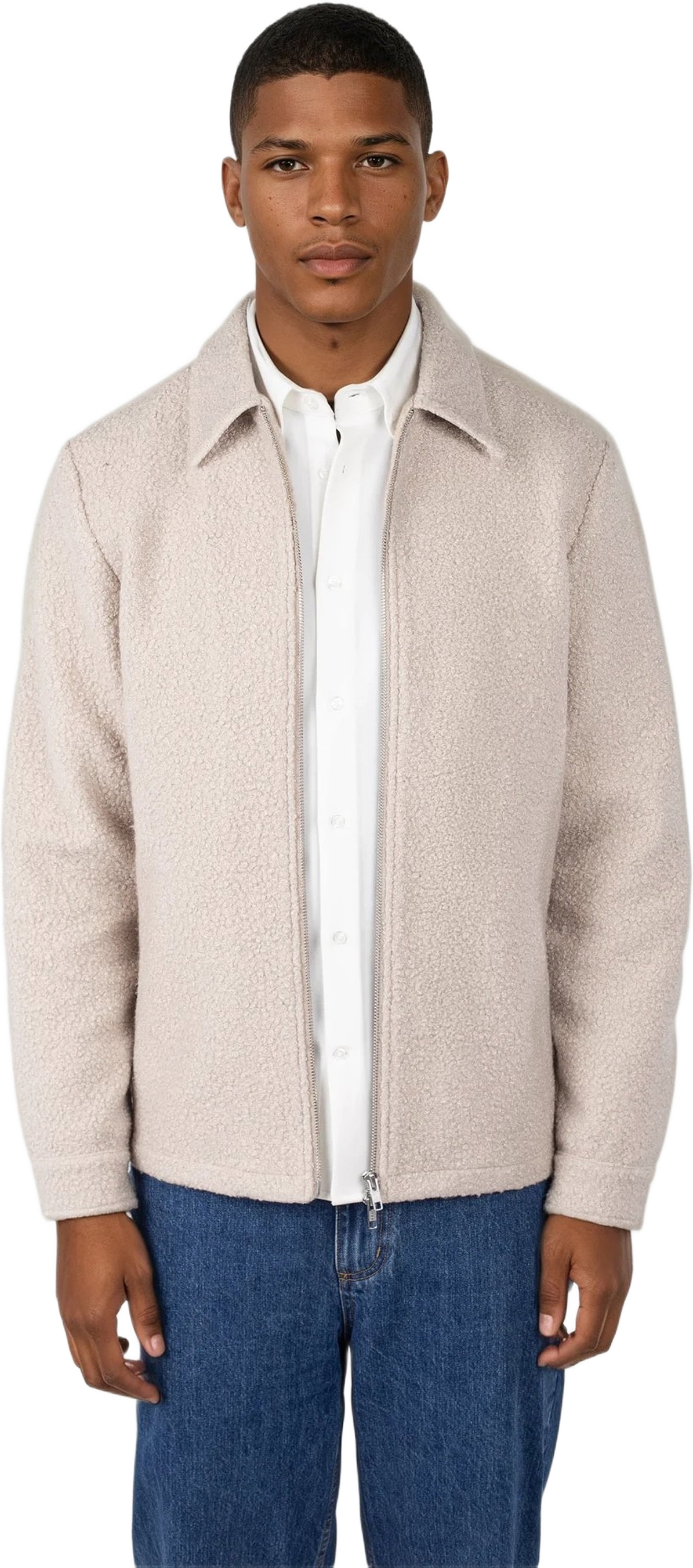Fred Boucle Overshirt, från Ciszere, i färgen beige.