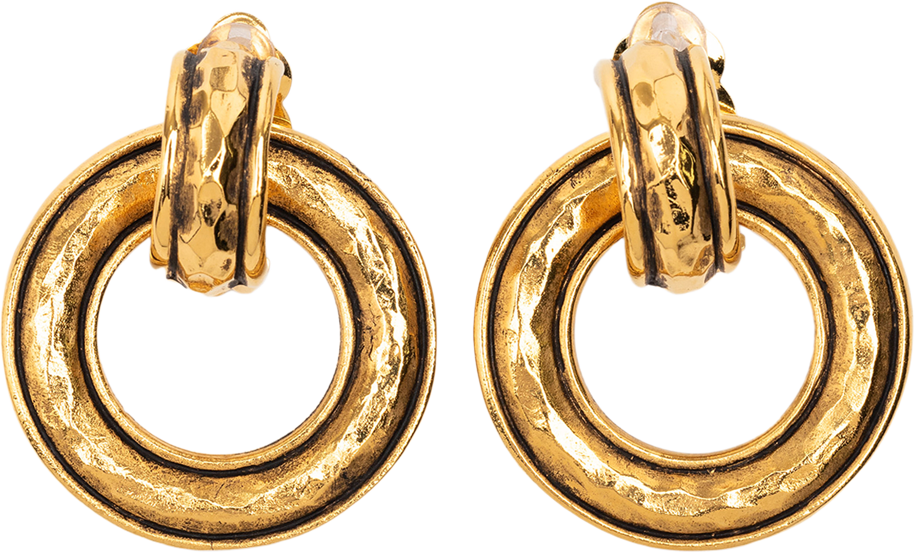 Chanel Gold Plated Drop Hoop Clip On Earrings, från Luxclusif, i färgen gold.