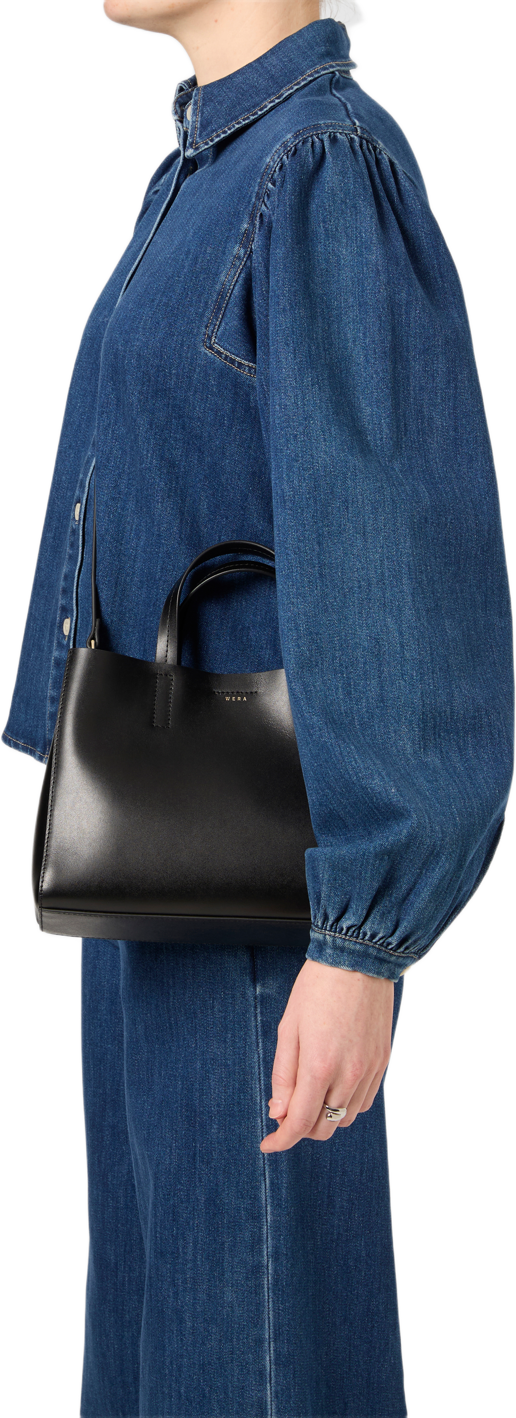 Liten toteväska i skinn PINZA, från Wera, i färgen Black.