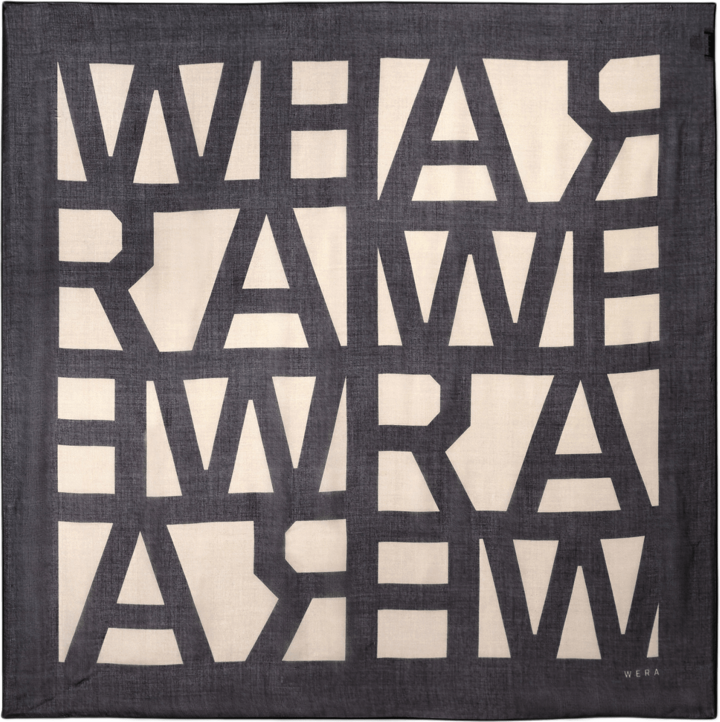 Mönstrad scarf i modal CILLA, från Wera, i färgen Black.