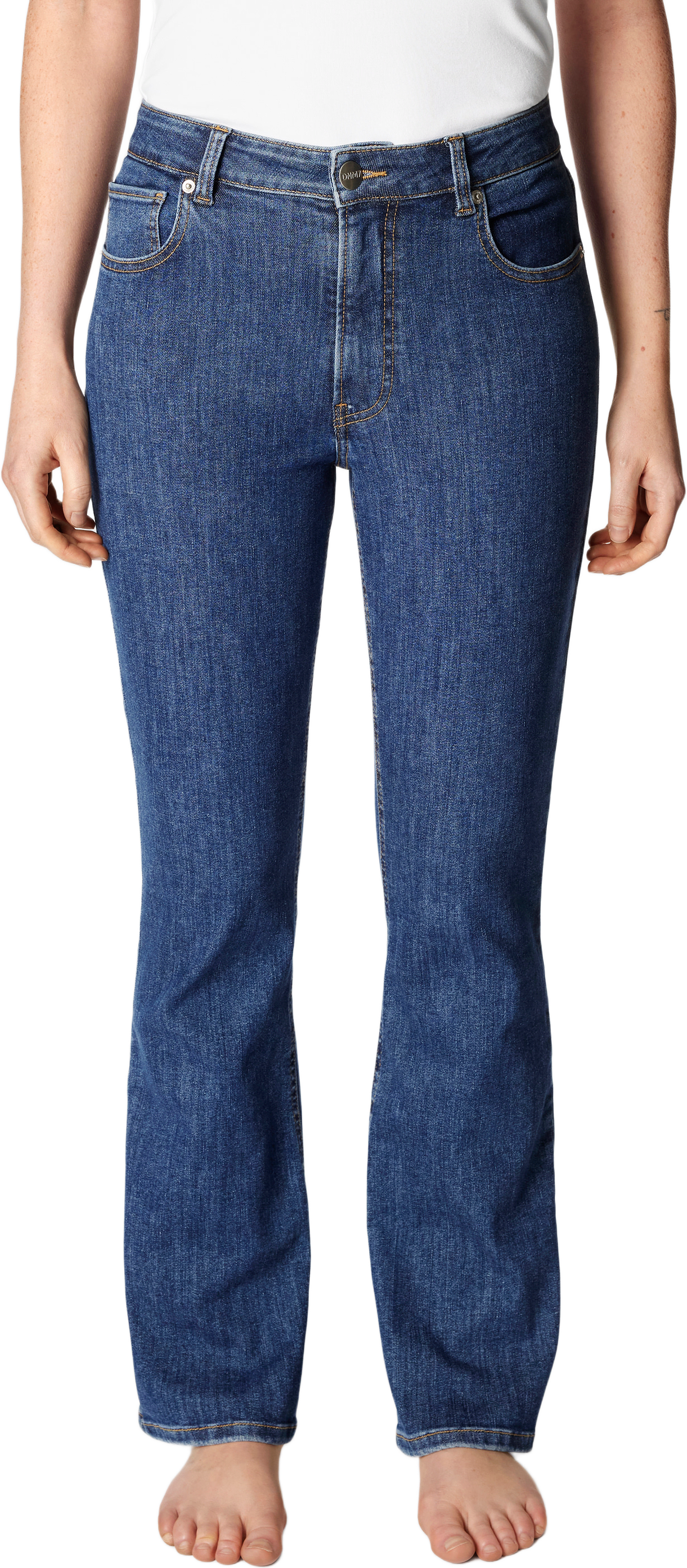 Jeans med flare DNM7 02, från DNM7, i färgen Indigo Blue.