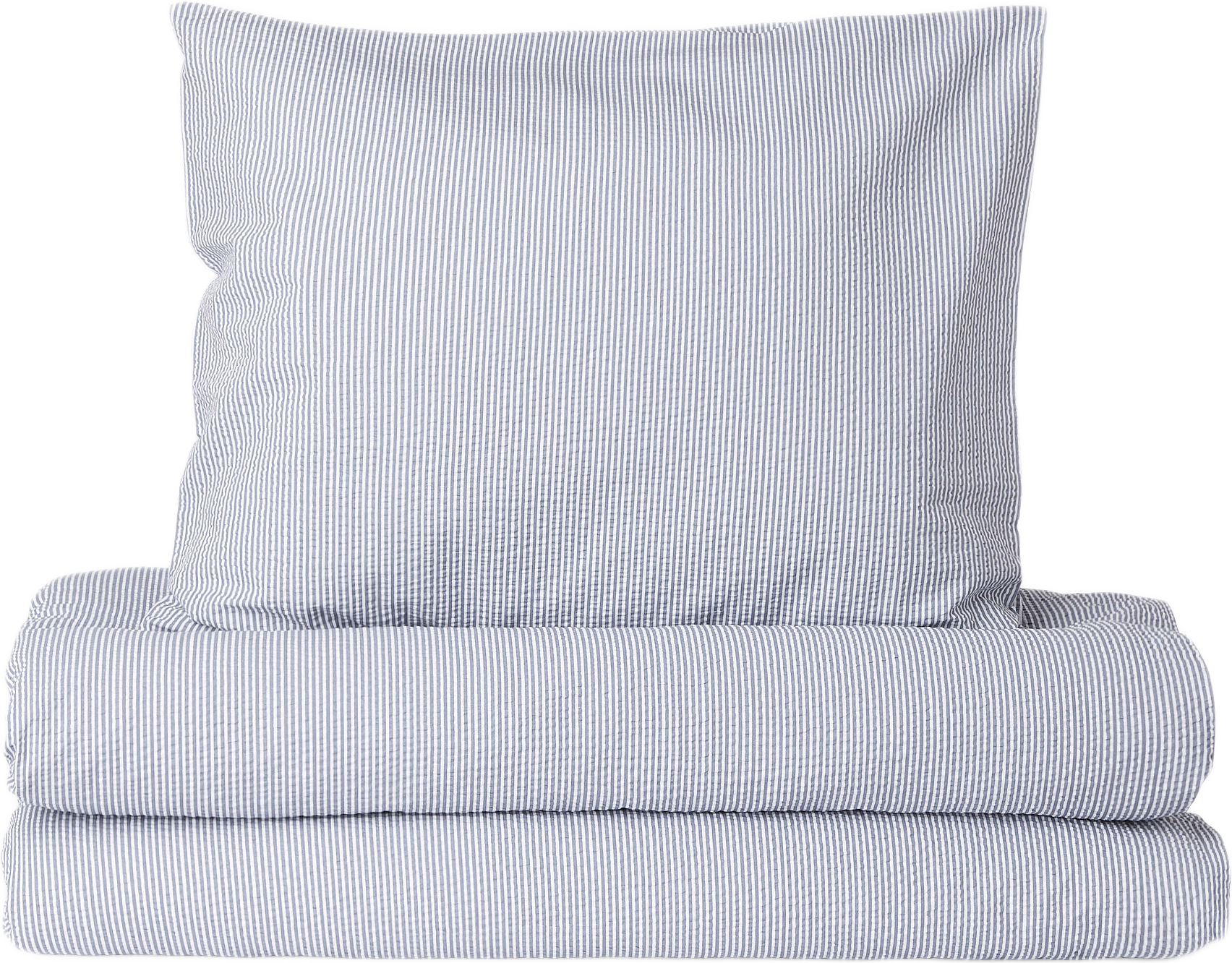 Randigt bäddset i bäckebölja CHARLES 150x210 cm, från Åhléns Home, i färgen Blue Stripe.