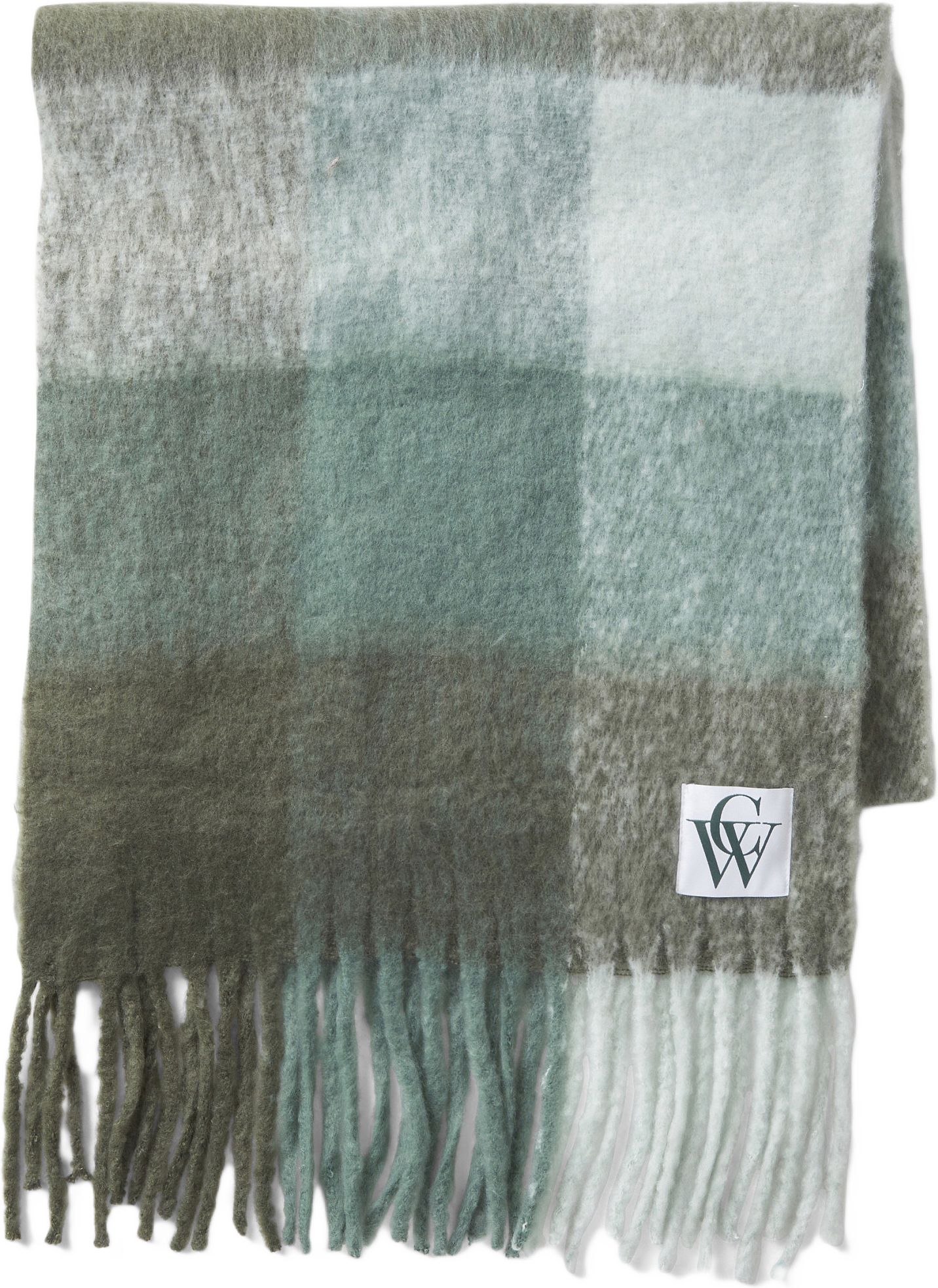 Stickad halsduk med fransar ADA, från Carin Wester, i färgen Green Check.