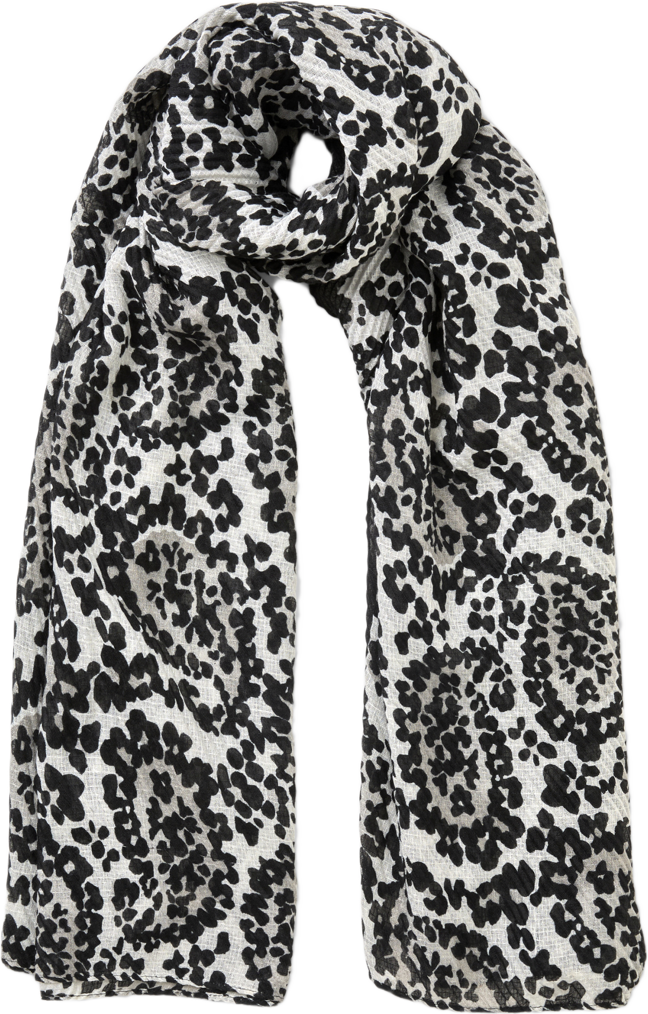 Veckad scarf LOLLY, från Å WOMAN, i färgen Black.