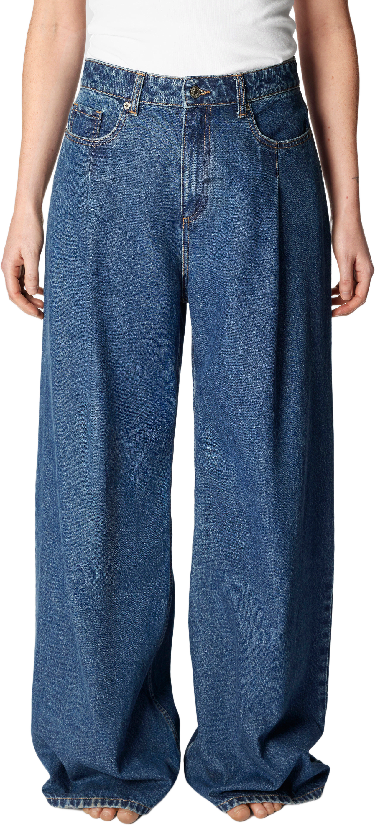 Jeans med lös passform MIRANDA, från Carin Wester, i färgen Indigo.