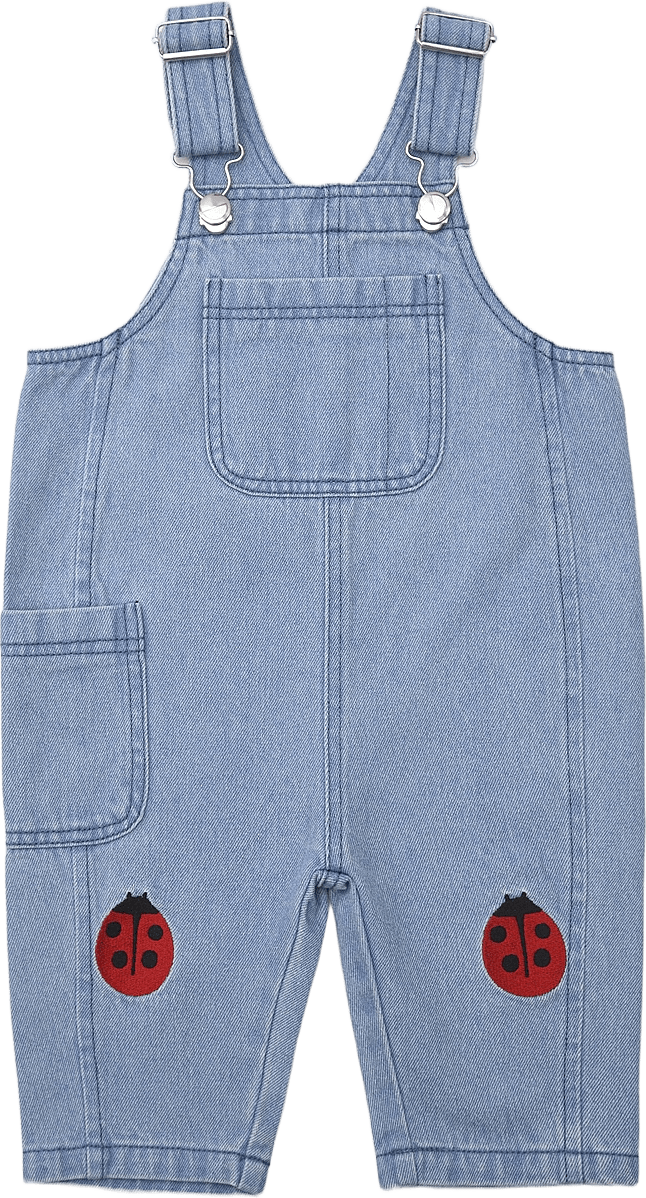 Hängselbyxor i denim BLAIR, från RIKIKI, i färgen Ladybug Red.