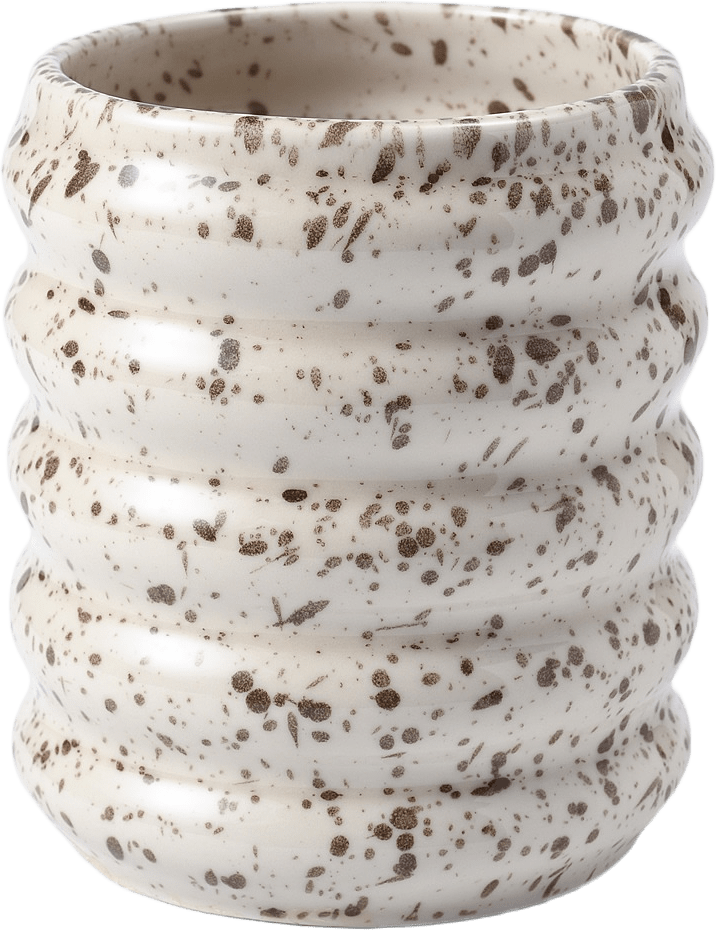 Mugg WAVY 35 cl, från Åhléns Home, i färgen Beige.