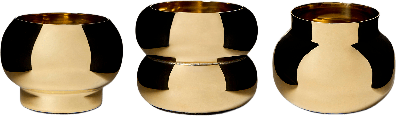 Gåvoset mässingljuslykta, 3 delar, från MANO ATELIER, i färgen Gold.