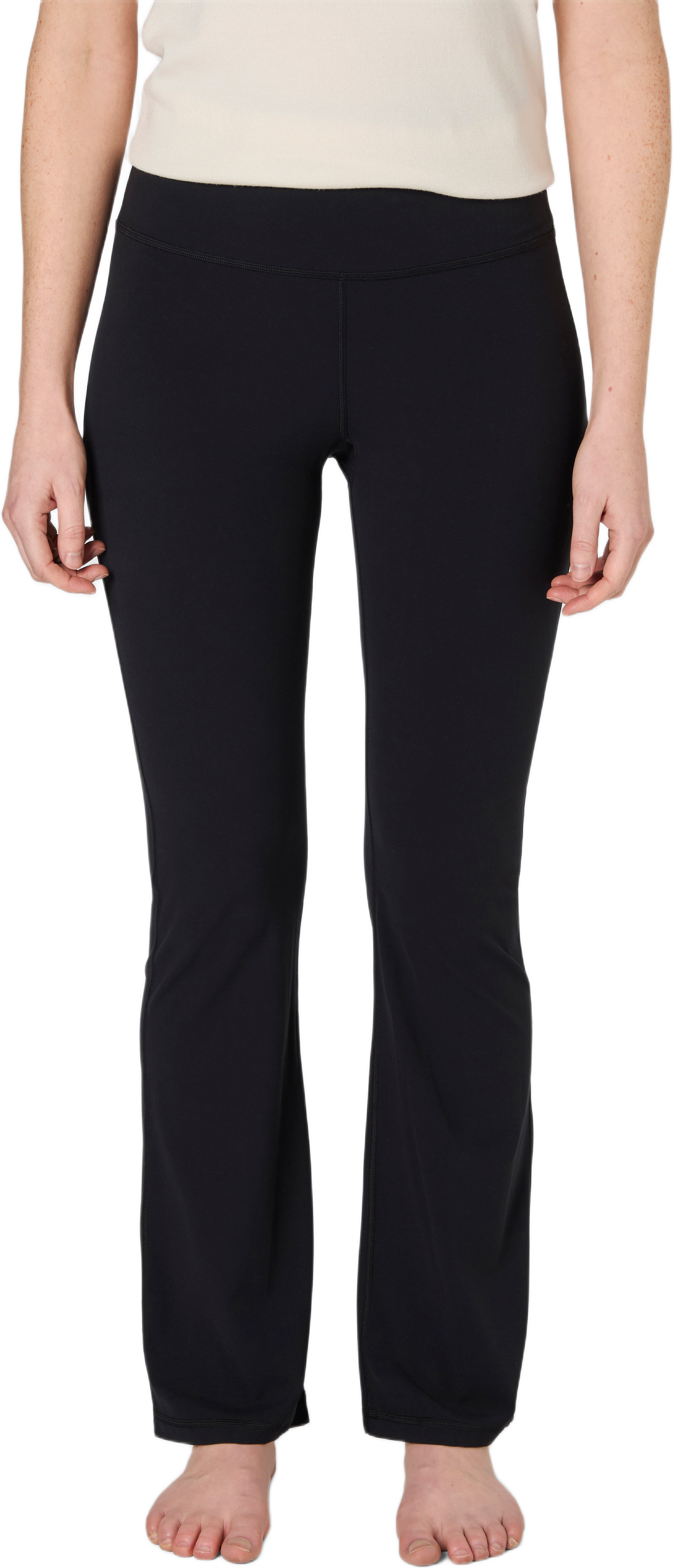 Pull on-byxor LYDIA, från Å WOMAN, i färgen Black.