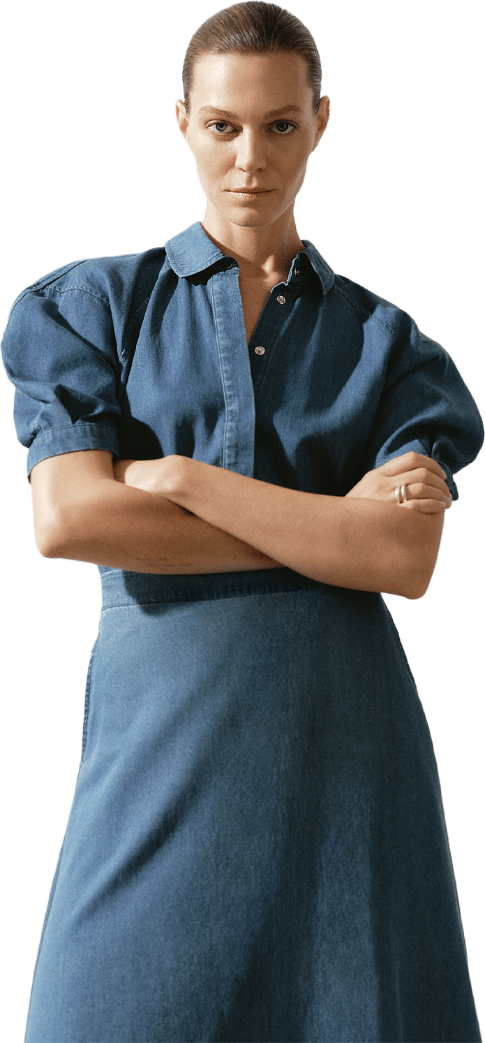 Kortärmad jeansblus IRMA, från Wera, i färgen Mid Blue Denim.