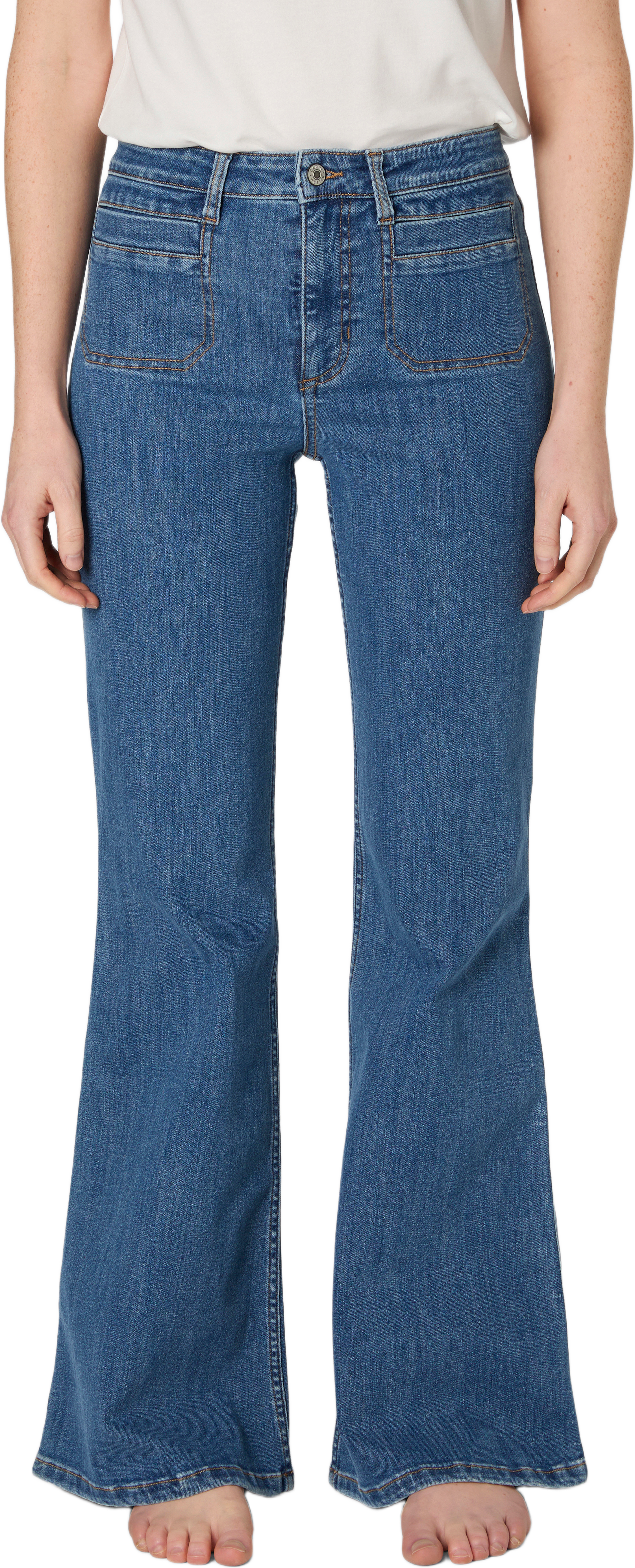 Utsvängda jeans VIOLET, från Carin Wester, i färgen Mid Blue.