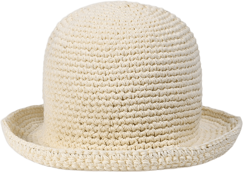 Virkad hatt ESTELLE, från Å WOMAN, i färgen Off White.