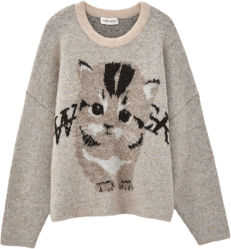 Stickad tröja EVY, från Carin Wester, i färgen Cat monogram.