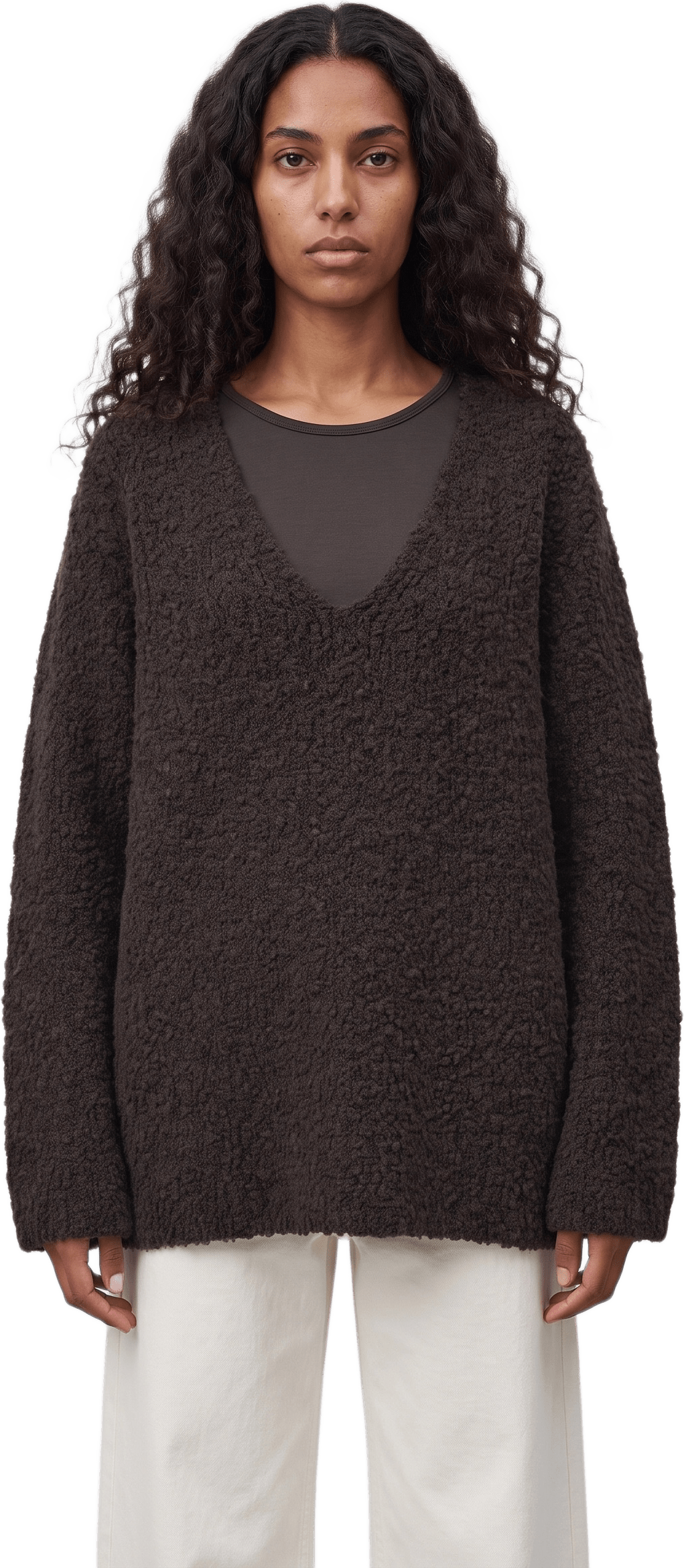 V-ringad jumper LUCELLA, från Carin Wester, i färgen Brown.