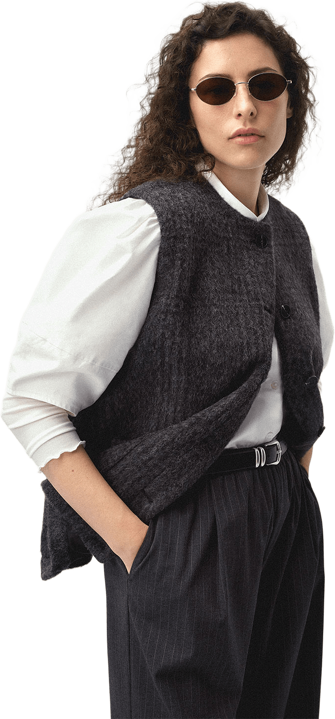 Väst i ullmix JERRY, från Carin Wester, i färgen Dark Grey Check.