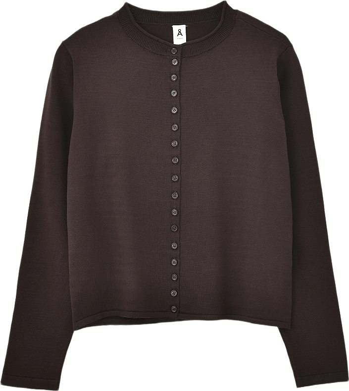 Cardigan ELISE, från Å WOMAN, i färgen Brown.