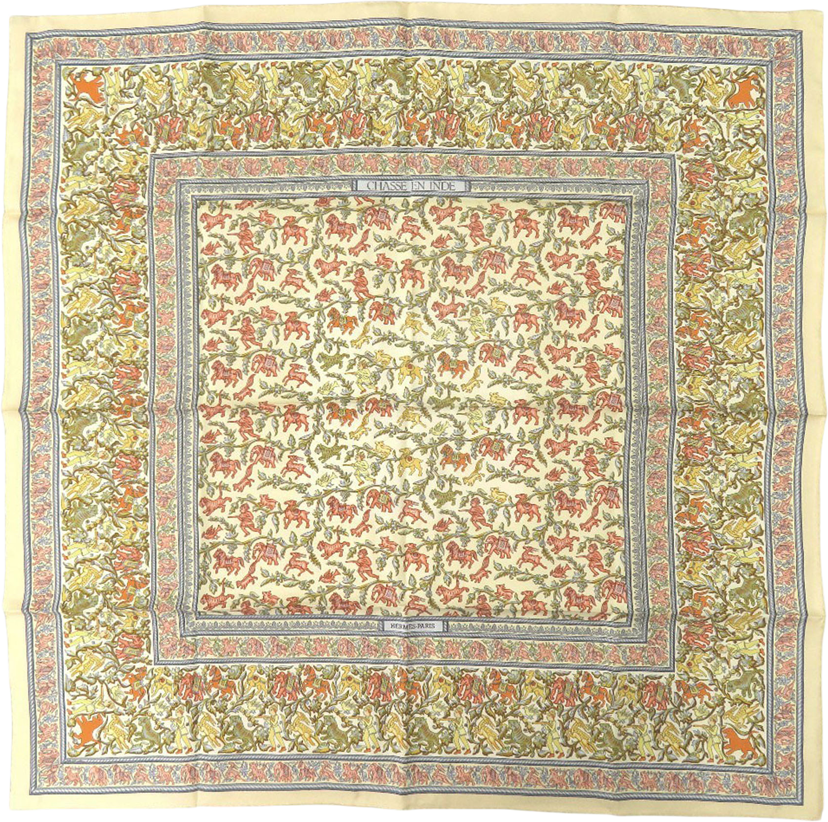 Hermès Chasse En Inde Silk Scarf 90, från Luxclusif, i färgen light yellow.