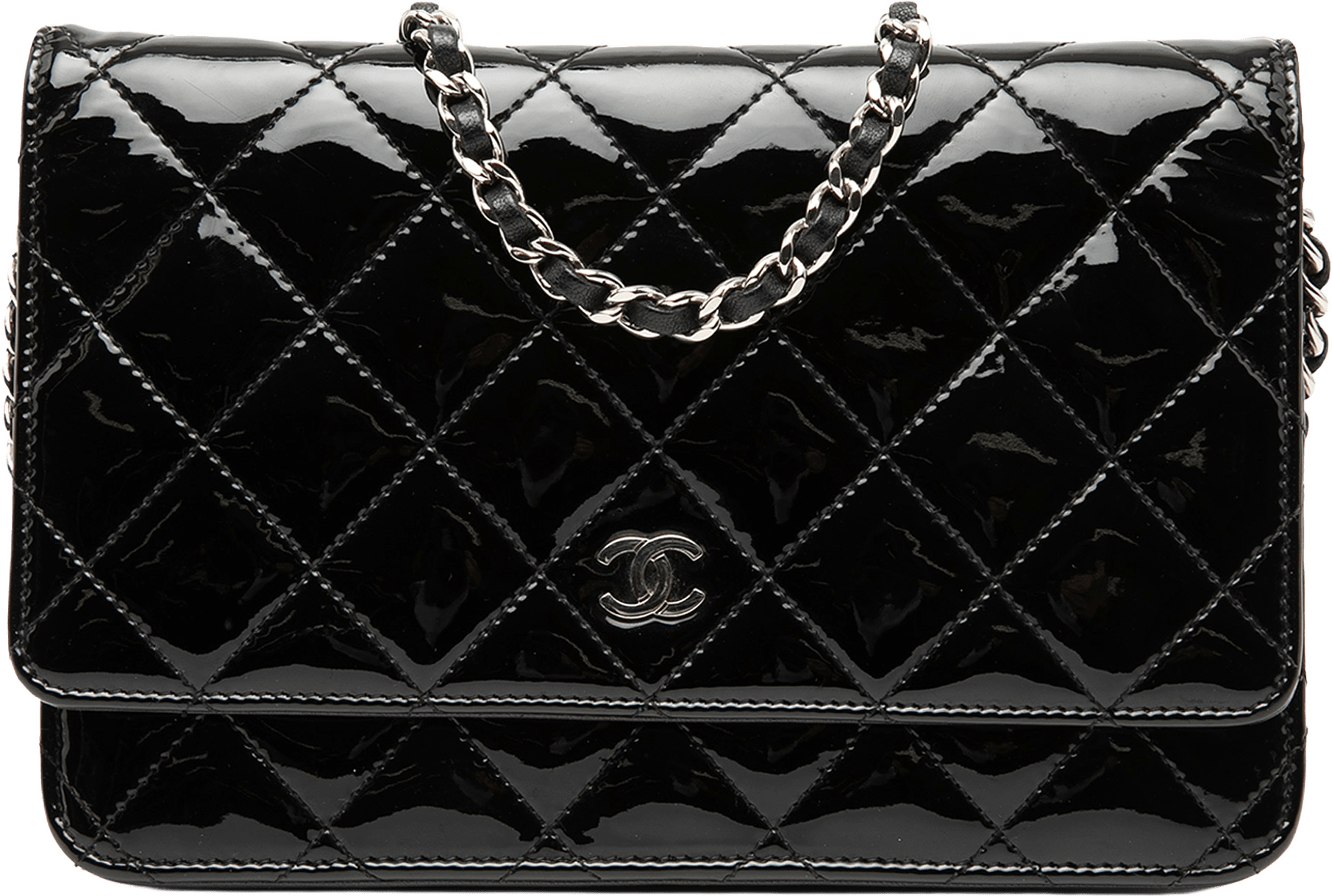 Chanel Cc Quilted Patent Wallet On Chain, från Luxclusif, i färgen black.