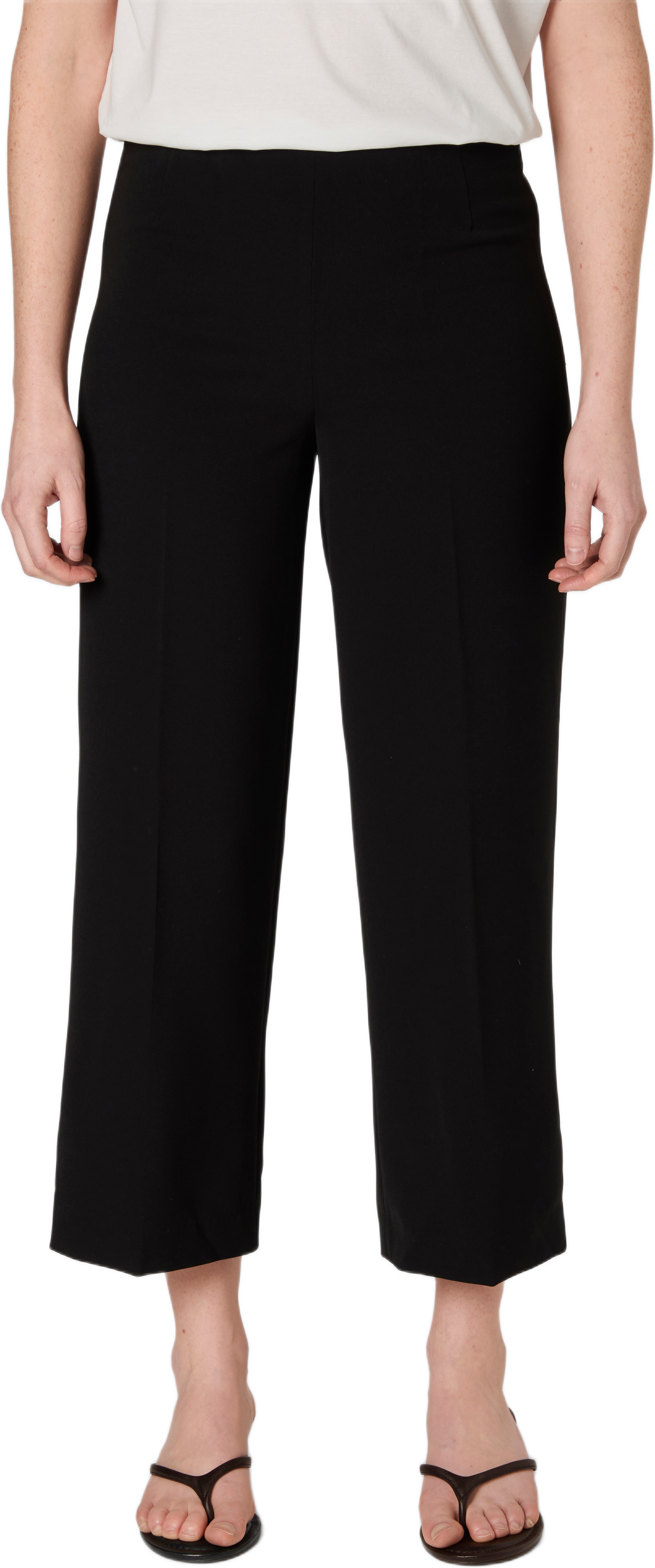 Rak byxa med pressveck ANAIS, från Wera, i färgen Black.